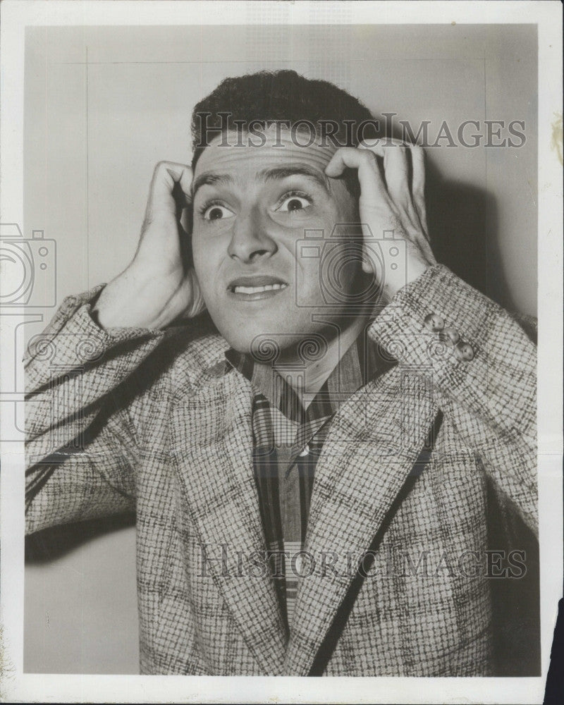 1955 Press Photo Actor Joe Carey - Historic Images