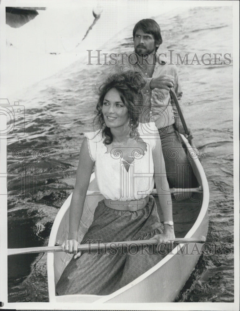 1982 Press Photo Catherine Bach &amp; James Brolin &quot;White Water Rebels&quot; - Historic Images