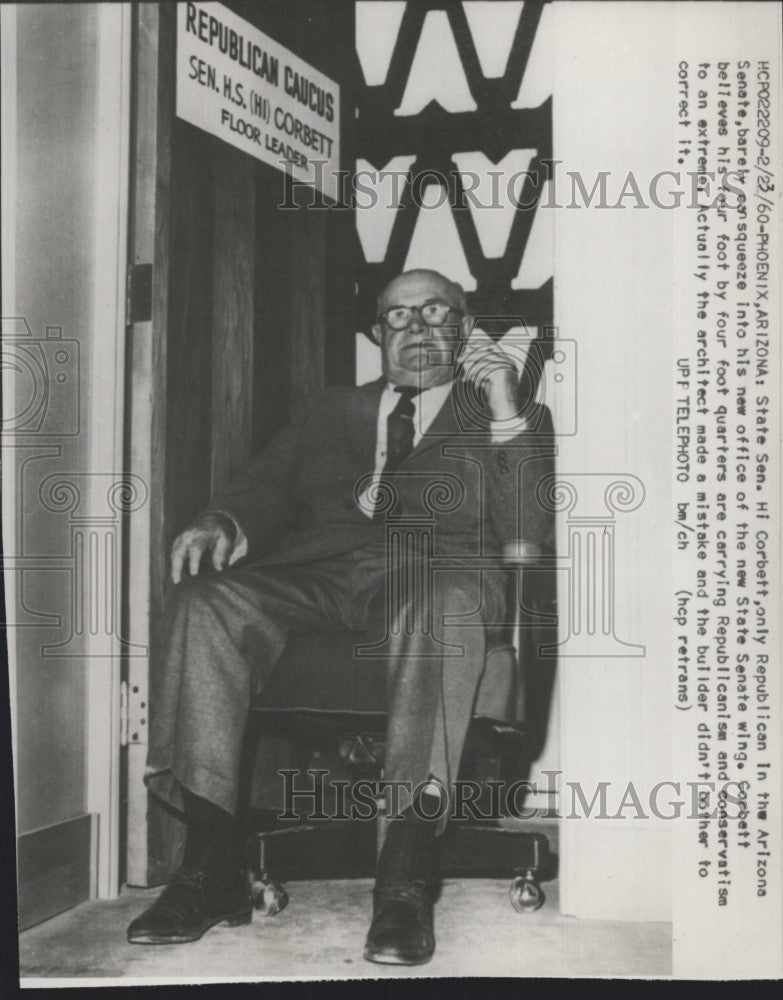 1960 Press Photo State Sen Hi Corbett in new office - Historic Images