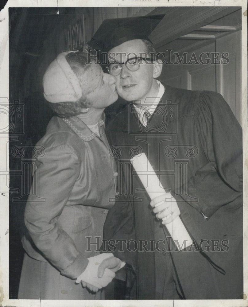 1956 Press Photo Garrett Byrne Jr Suffolk Law School Graduation Ceremony - Historic Images