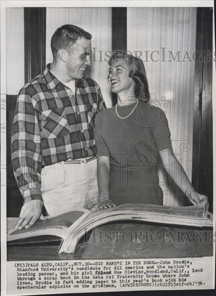 1956 Press Photo John Brodie, Stanford Univ. & girlfriend Sue Blevins - Historic Images