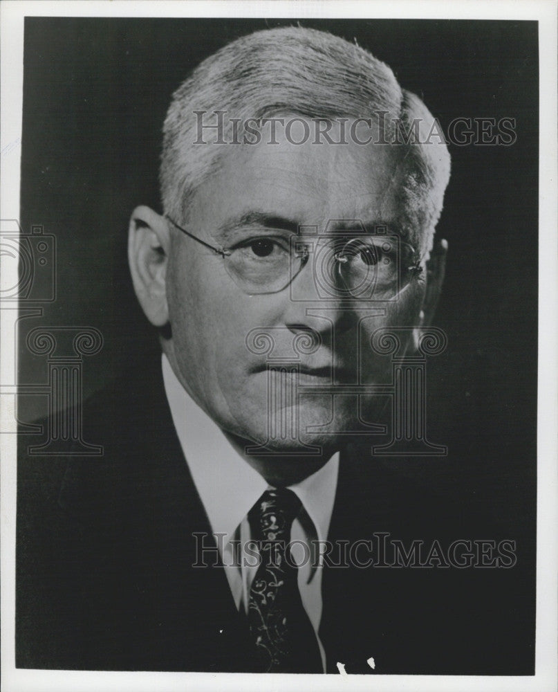 1958 Press Photo Professor John Chipman at M.I.T. - Historic Images