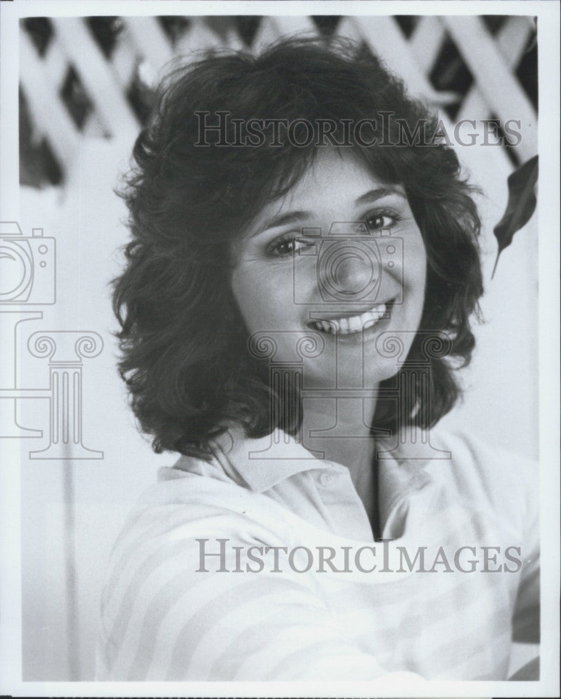 Press Photo Caryn Richman for COlumbia Pictures TV - Historic Images