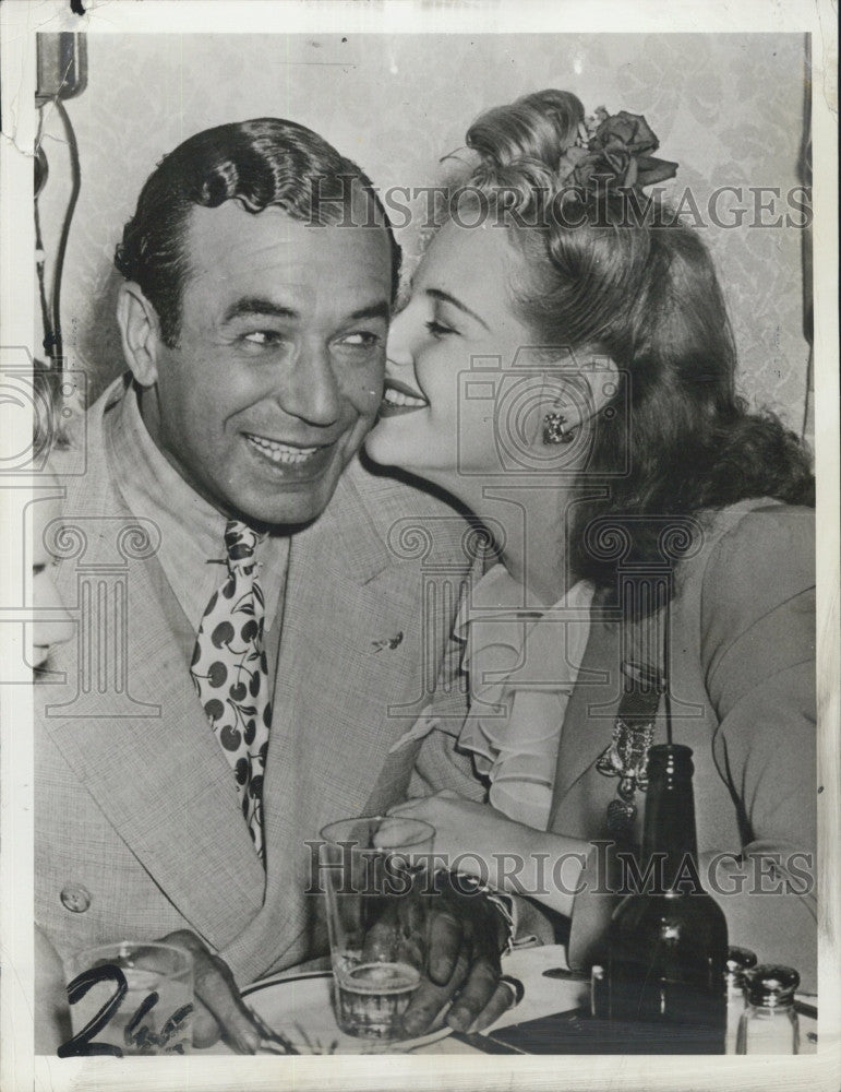 1941 Press Photo Singer/Entertainer Harry Richman With Showgirl Eileen Shirley - Historic Images