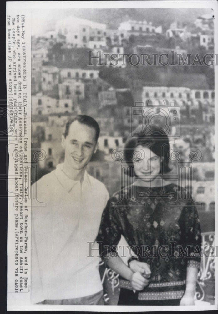 1964 Press Photo Princess Irene &amp; Prince Carlos of Bourbon-Parma on honeymoon - Historic Images