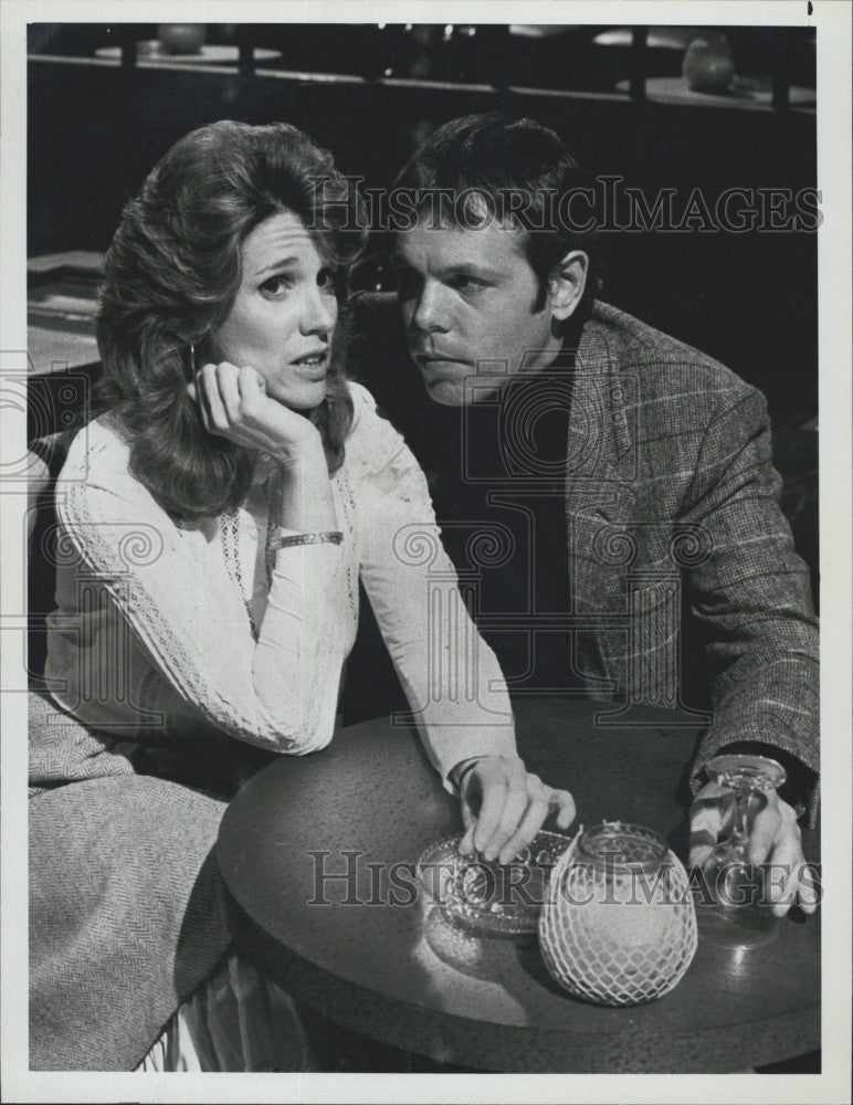 1982 Press Photo Barbara Bosson &amp; Joe Spano &quot;Hill Street Blues&quot; - Historic Images