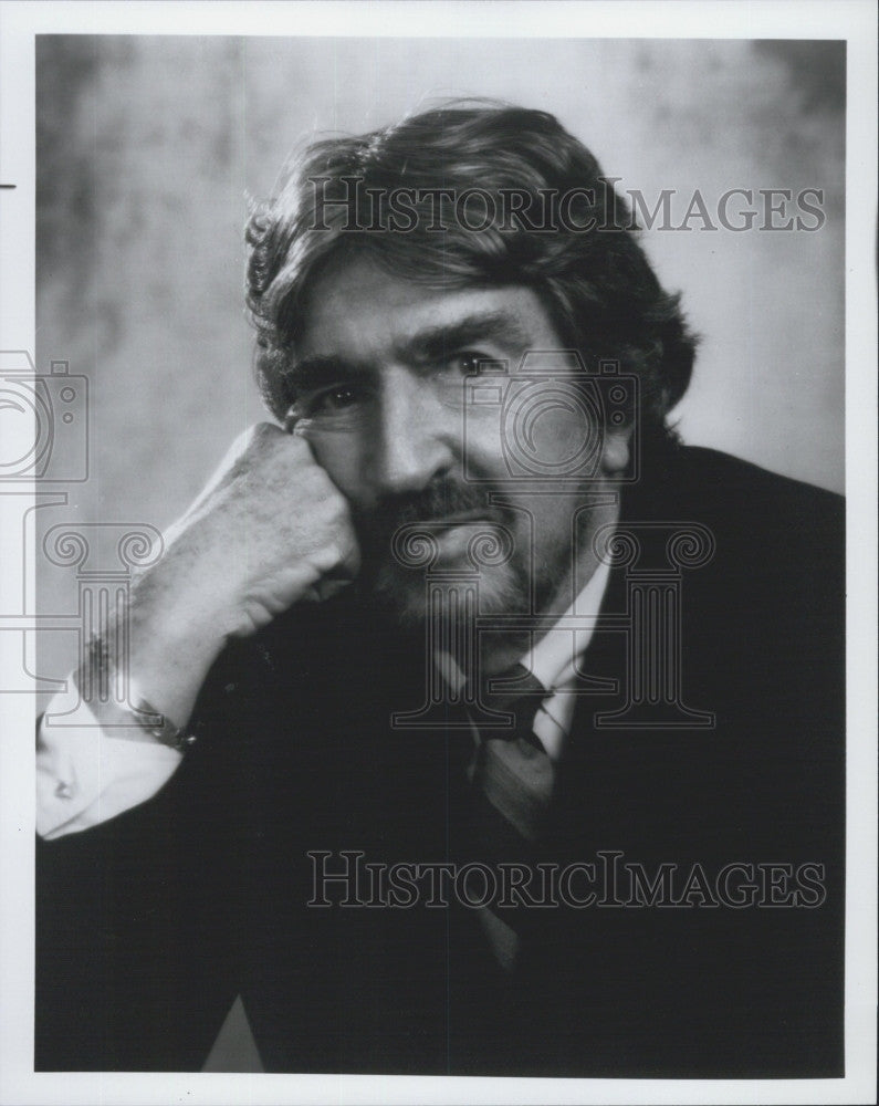 Press Photo Actor Rok Richardson with Beard and Bracelet - Historic Images