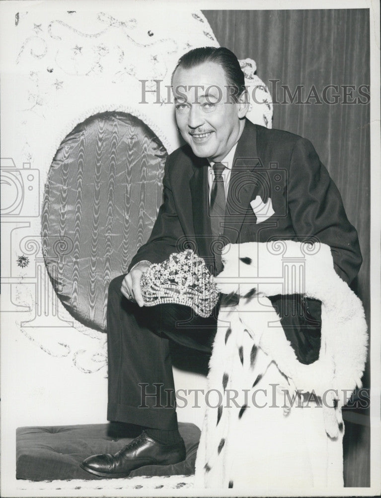1958 Press Photo Jack Bailey, Emcee on "Queen for a Day" on NBC - Historic Images