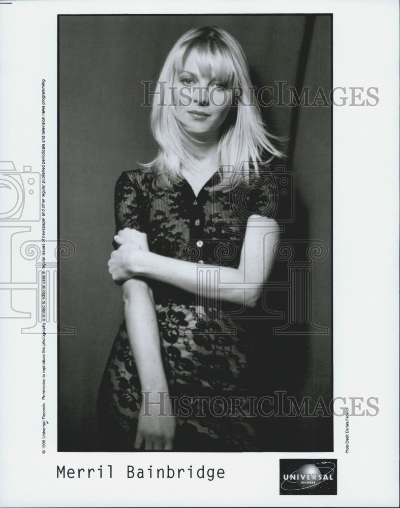 1998 Press Photo Singer Merril Bainbridge  on Universal Records - Historic Images