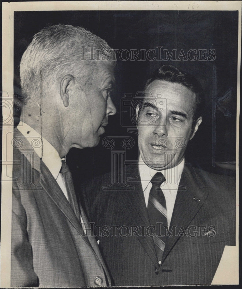 1972 Press Photo Senator Robert Dole with Senator Peter H Dominick - Historic Images