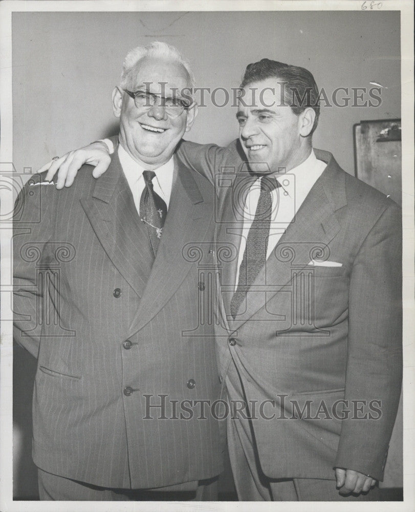 1954 Press Photo Boston Guild of Variety Artist Officers, Bert Nickerson. - Historic Images