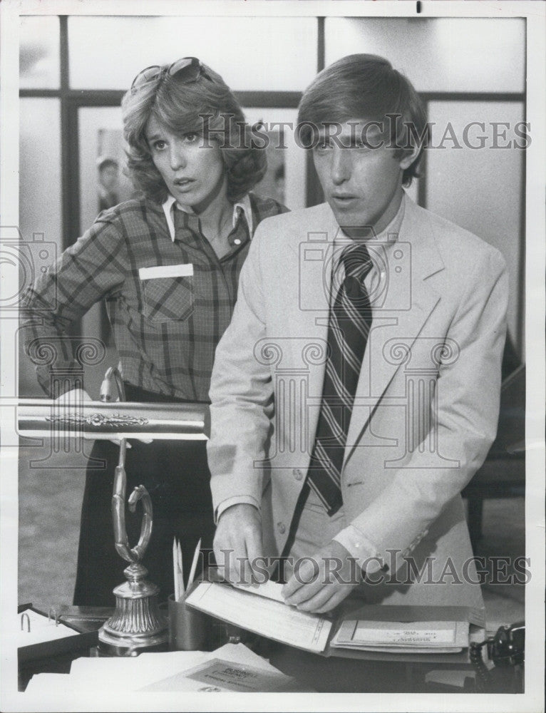 1978 Press Photo Barbara Bosson & Dennis Dugan in Richie Brockelman Private  Eye - Historic Images