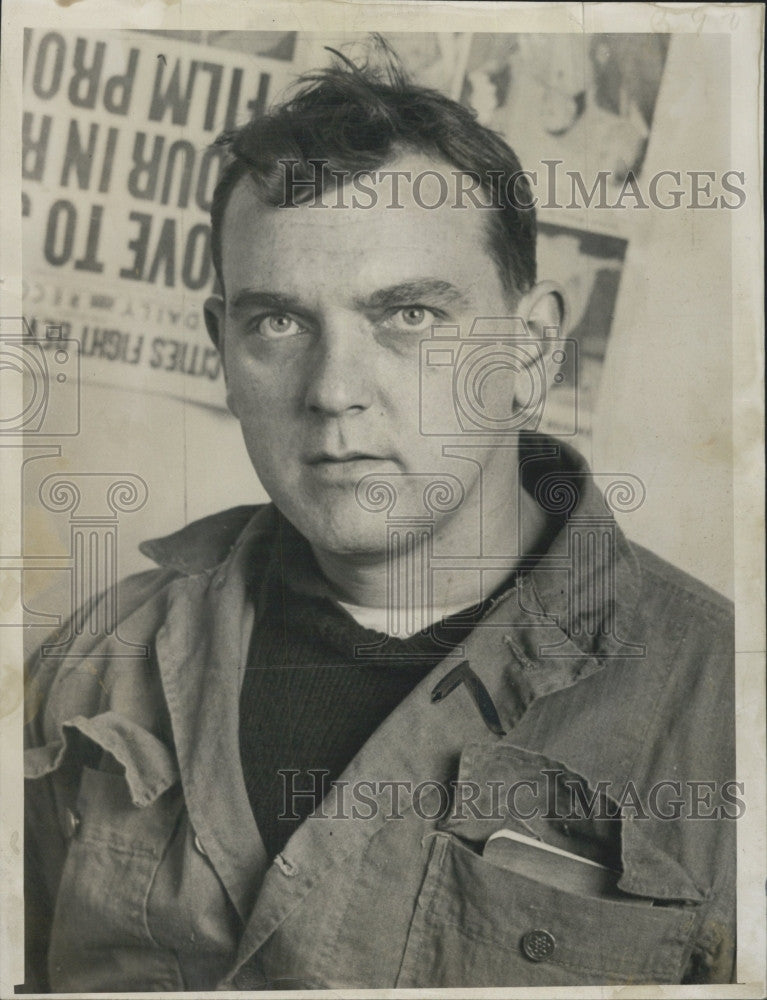 1947 Press Photo Sgt.Robert J. Doncaster organizer for dance party in Somerville - Historic Images