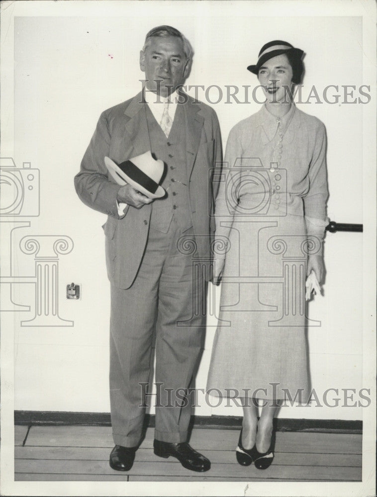 1935 Press Photo Governor James M. Curley, Mrs. Edward C. Donnelly - Historic Images