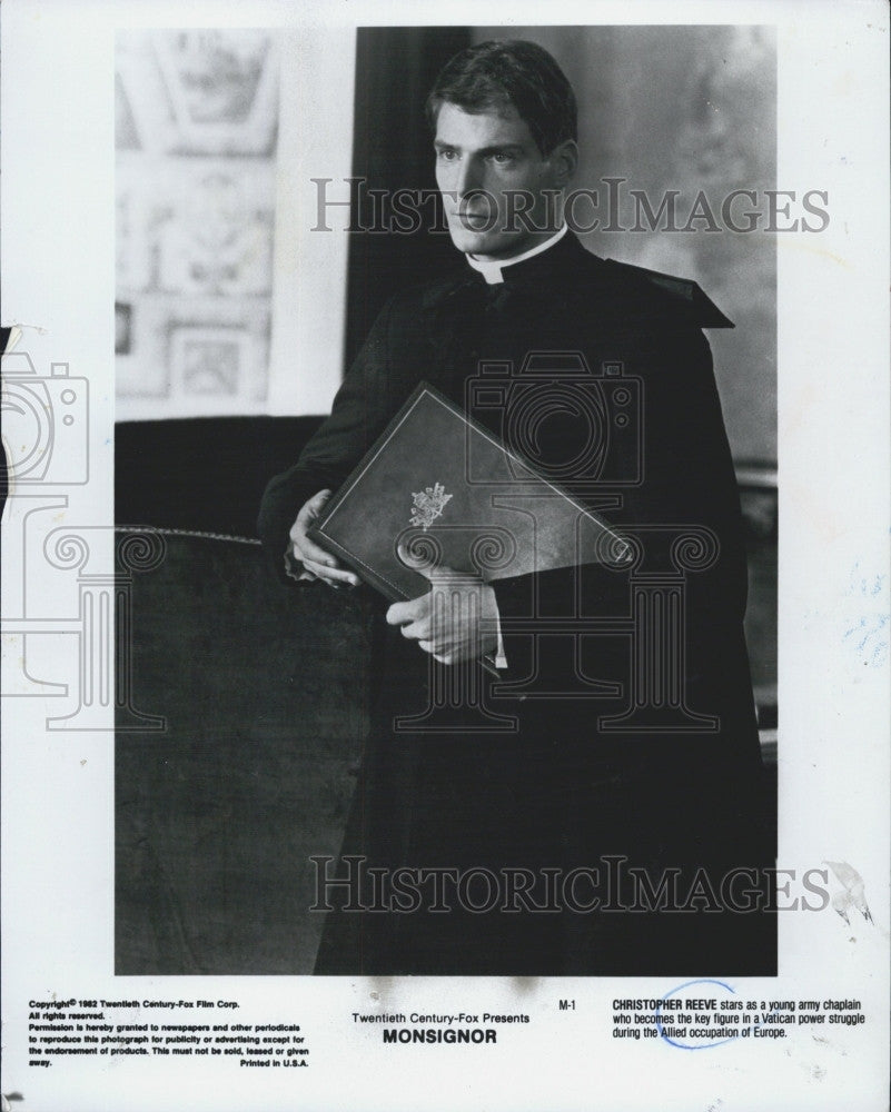 1982 Press Photo  Christopher Reeve stars in &quot;Monsignor&quot; - Historic Images