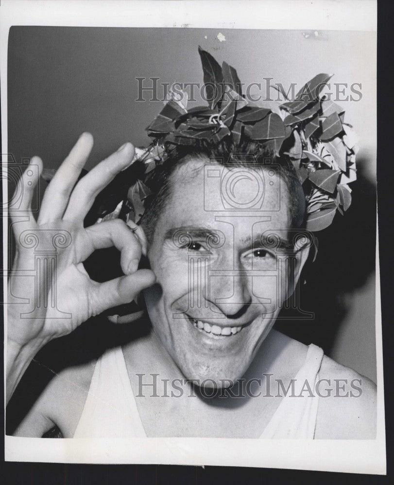 1965 Press Photo Aurele Vandendriessche Wins 67th Annual BAA Marathon - Historic Images