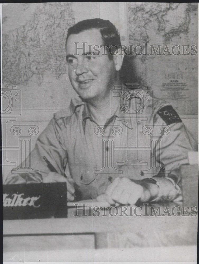 1951 Press Photo Unknown Actor in Scene from Unknown Movie - Historic Images