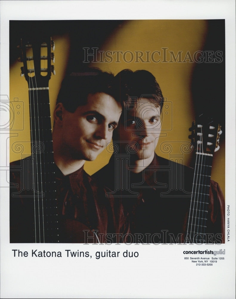 2002 Press Photo Peter ZoltÃƒÂ¡n Katona Twins Hungarian Guitar Duo - Historic Images