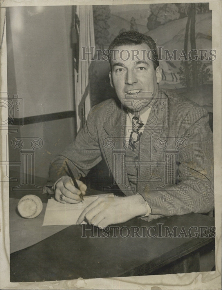 1950 Press Photo John Donoghue Somerville High Baseball Coach Massachusetts - Historic Images
