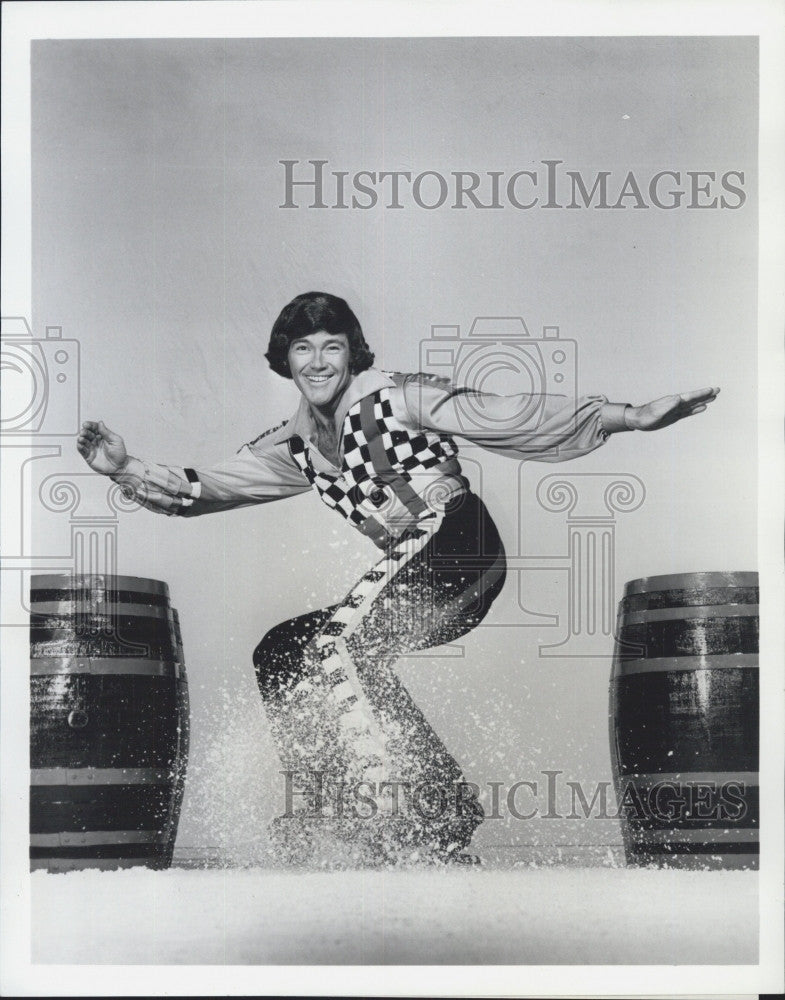 1973 Press Photo Speed Skater David Combs Ice Follies - Historic Images