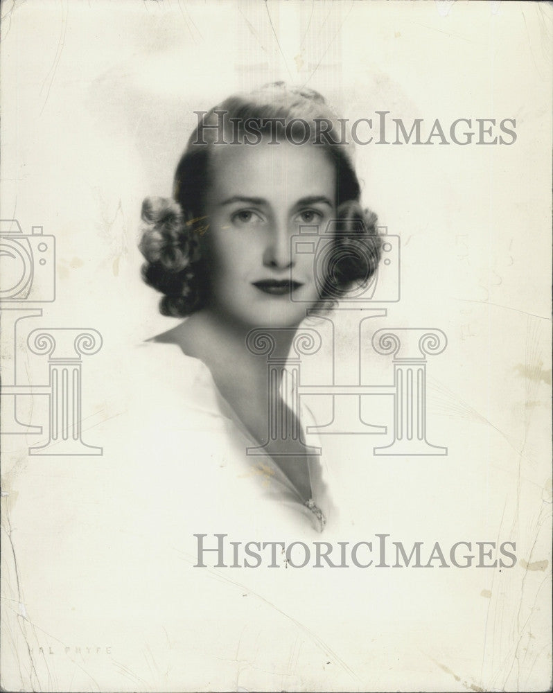 1941 Press Photo Socialite Mrs. Paul A. Syms Formerly Patricia Phelan - Historic Images