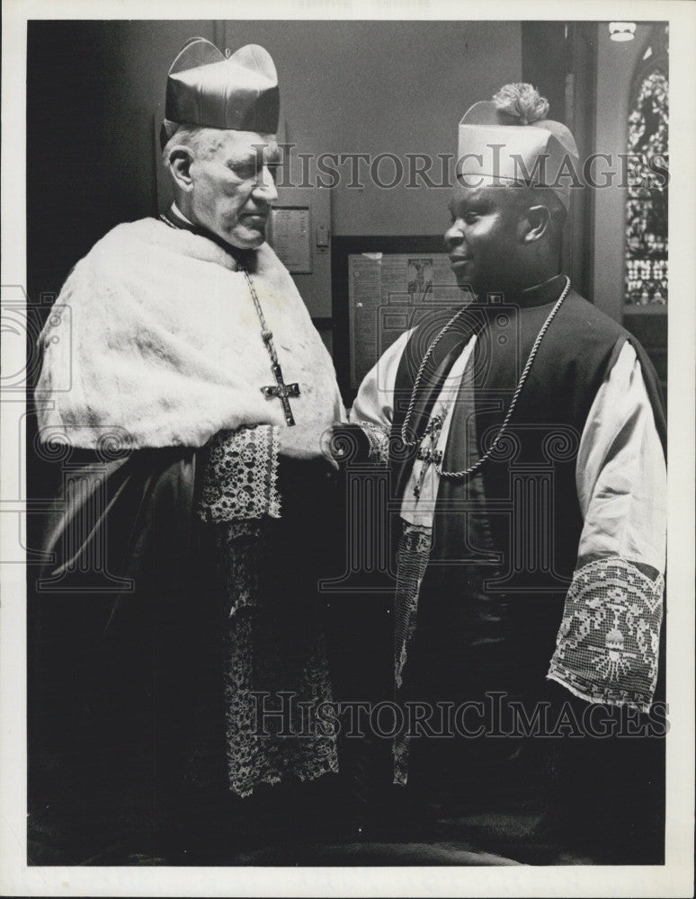 1963 Press Photo Catholic Bishop Caesar Gatimo - Historic Images