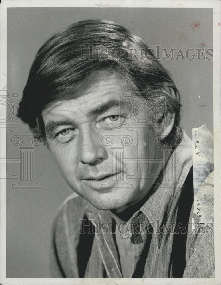 1975 Press Photo Actor, Ralph Waite on &quot;The Waltons&quot; - Historic Images