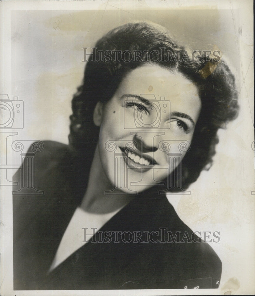 1951 Press Photo Opera singer Claudia Pinza - Historic Images