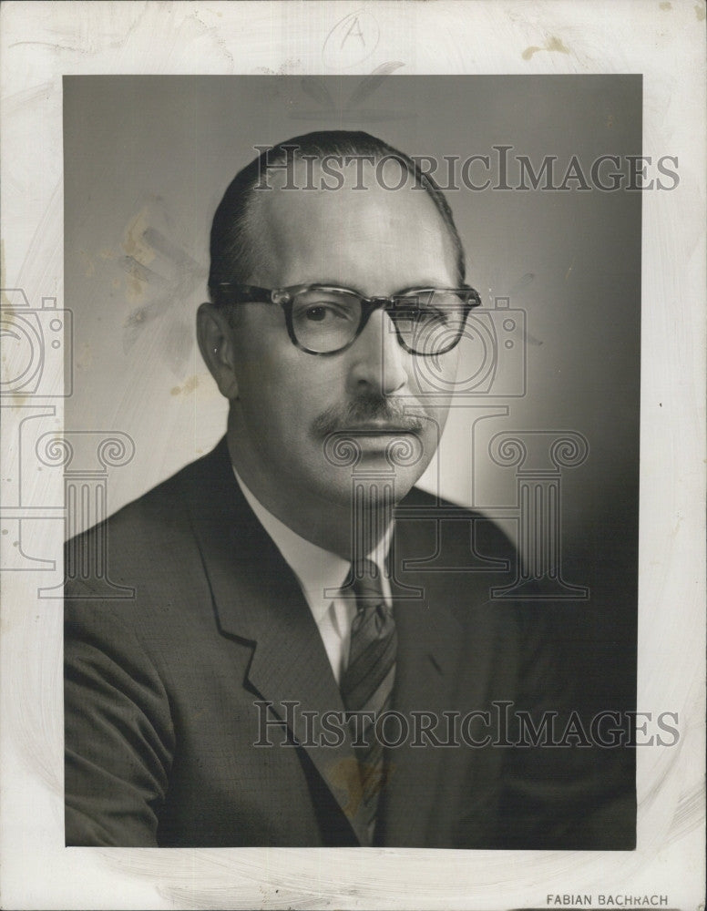 1956 Press Photo Richard R. Wagner, exec VP of Audiovox, Inc. - Historic Images