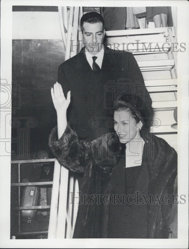 1958 Press Photo Actress Linda Christian, Husband Francisco Pignatari in Egypt - Historic Images