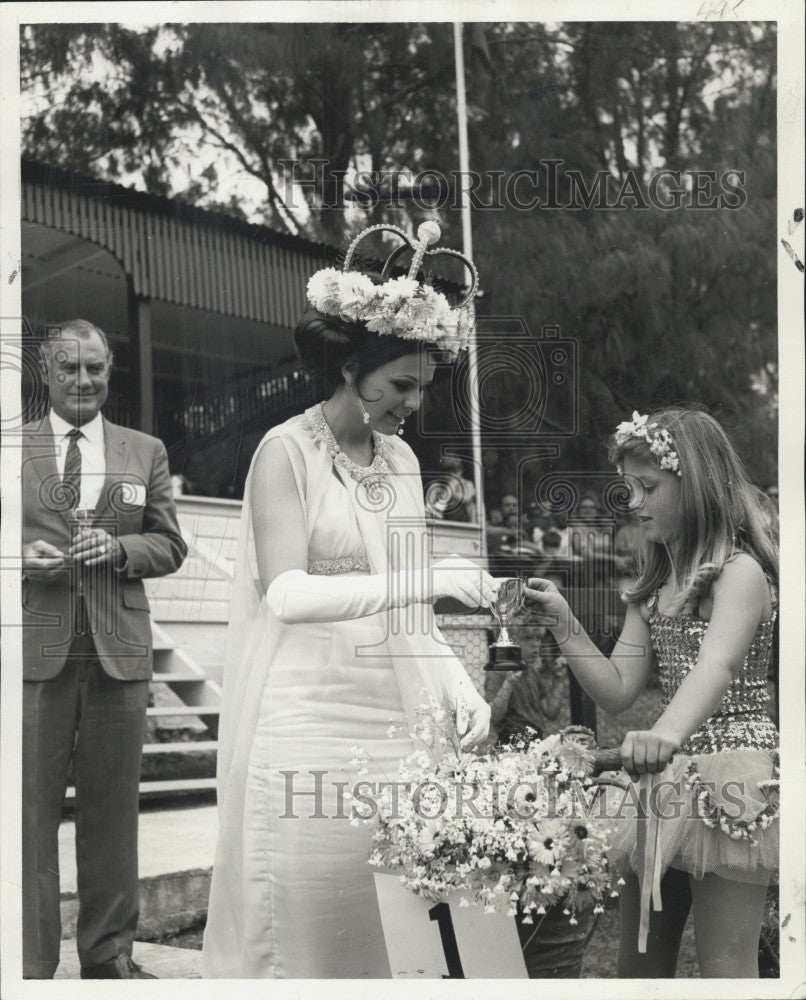 1969 Press Photo Jaqueline Pike Queen of Bemuda &quot;Mini&quot; flower pageant - Historic Images