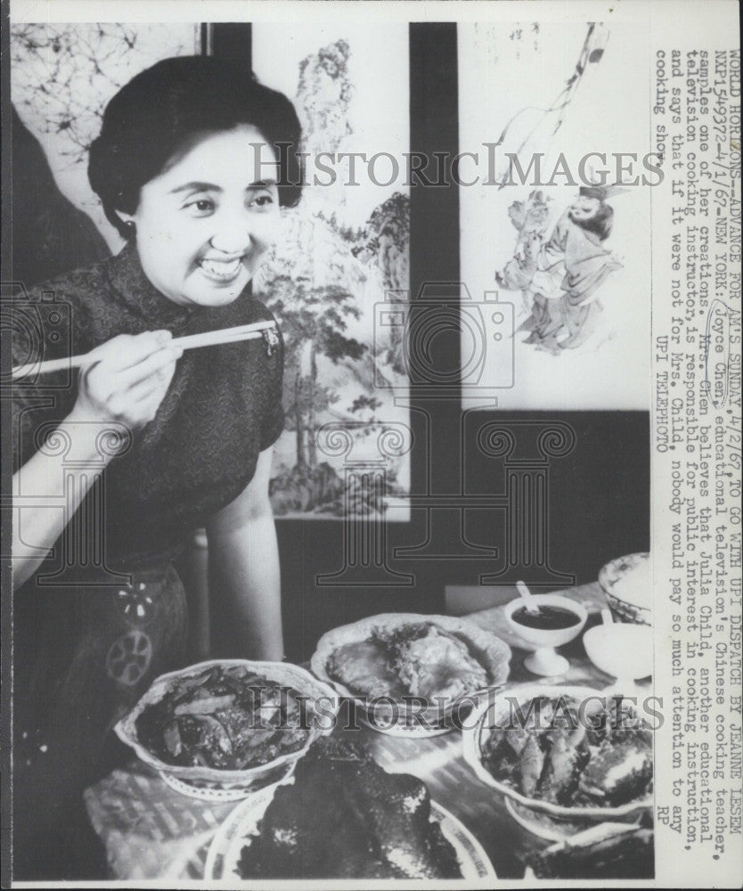 1967 Press Photo Joyce Chen, educational television&#39;s Chinese Cooking teacher - Historic Images