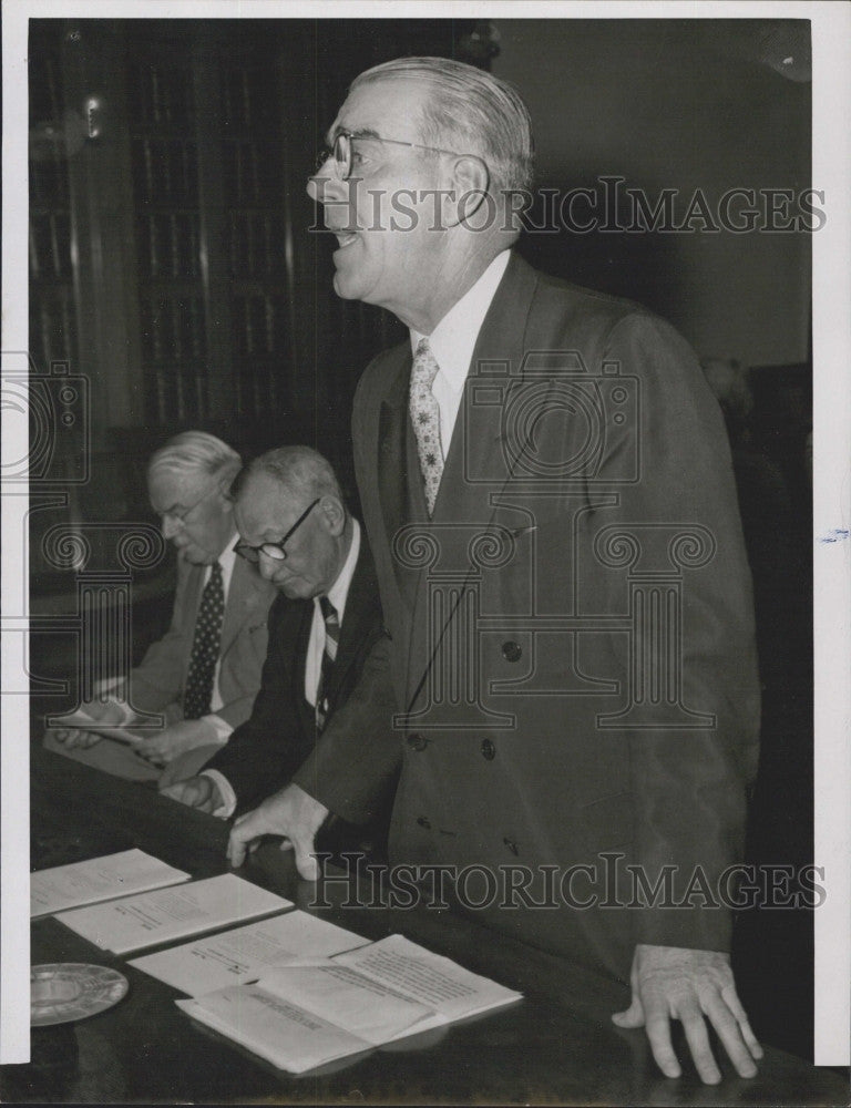 1955 Press Photo William Baxter Attorney for City of Boston - Historic Images