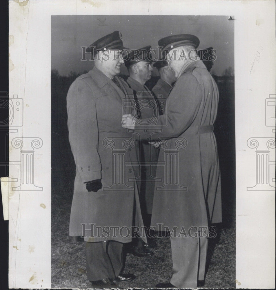 1955 Press Photo Lt. Gen. Floyd L. Parks, 1st Lt. Cormac A. Walsh - Historic Images