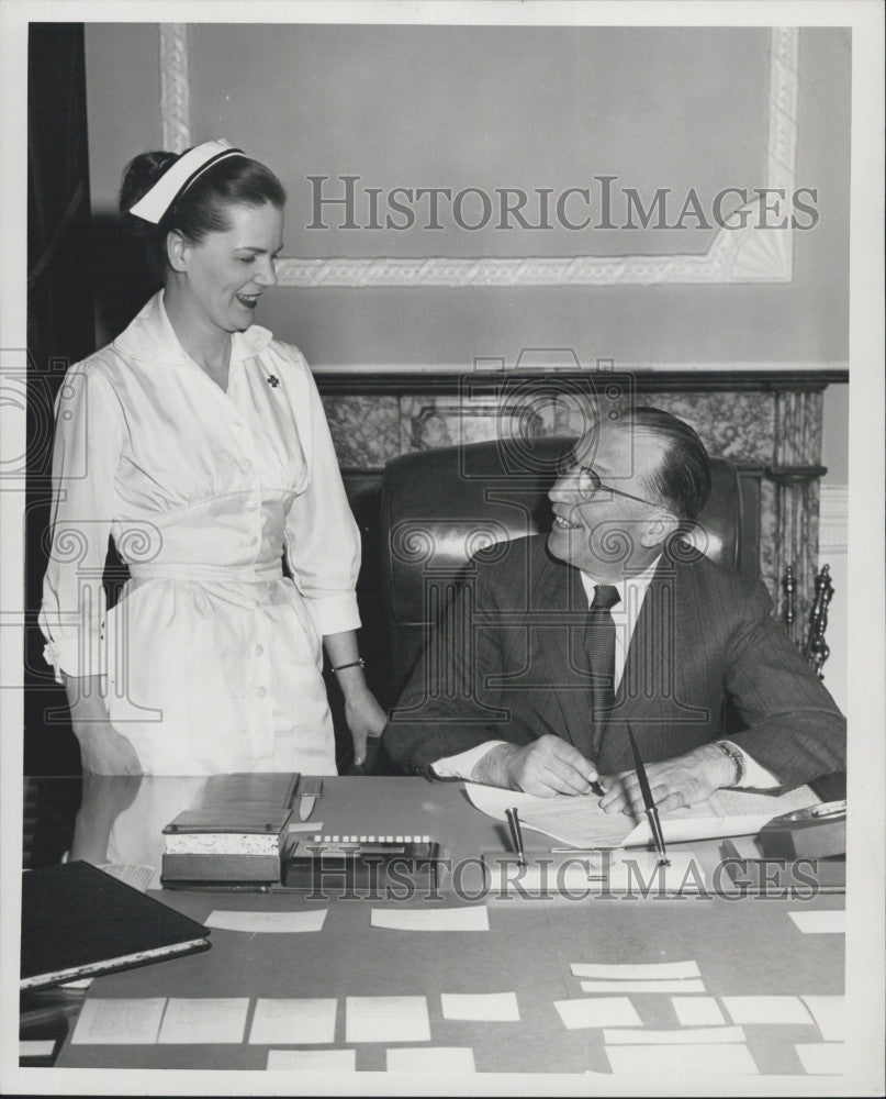 1957 Press Photo Acting Governor Robert F. Murphy, Miss Shirley P. Daley - Historic Images