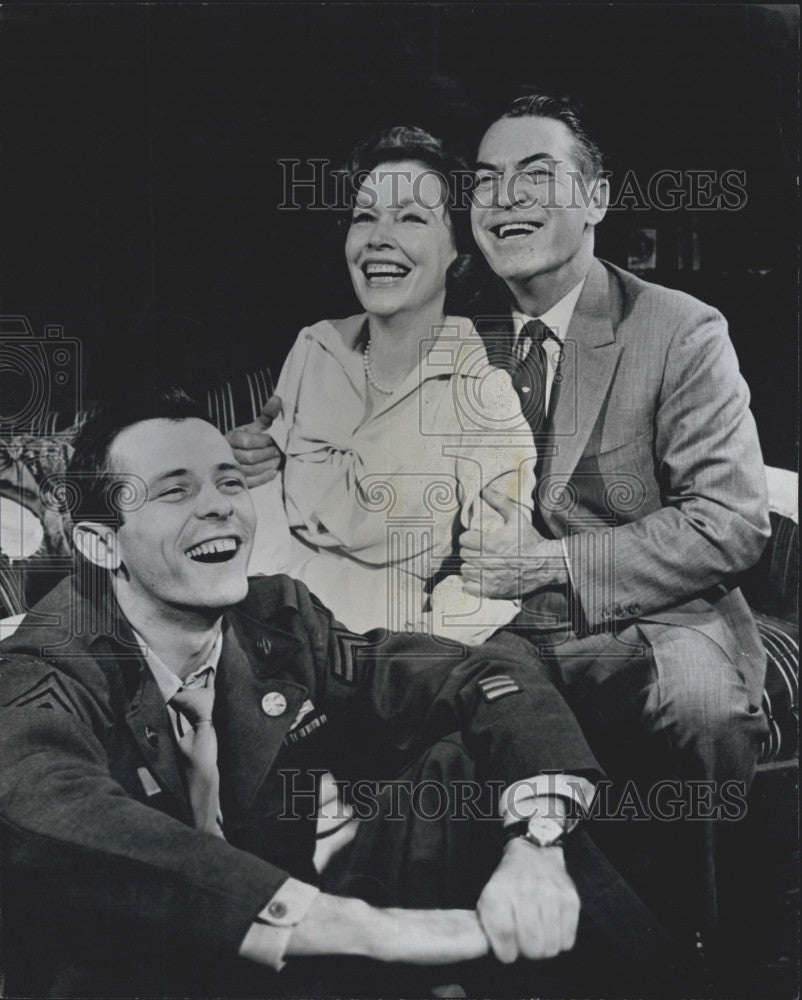 1966 Press Photo Walter McGinn, Maureen O&#39;Sullivan, Chester Morris in a play - Historic Images