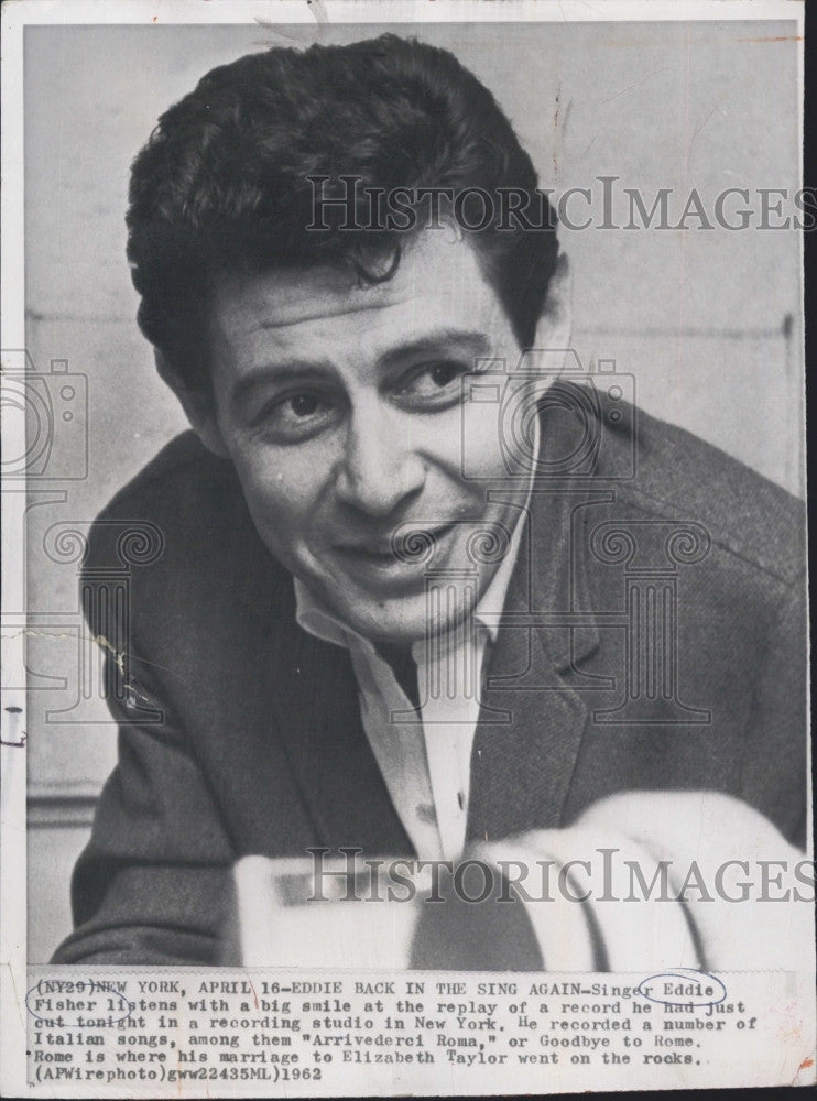 1962 Press Photo Singer Eddie Fisher At Recording Studio In New York - Historic Images