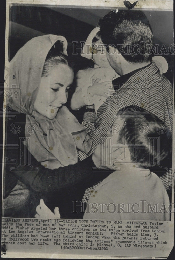 1961 Press Photo Actress Elizabeth Taylor And Husband Singer Eddie Fisher - Historic Images