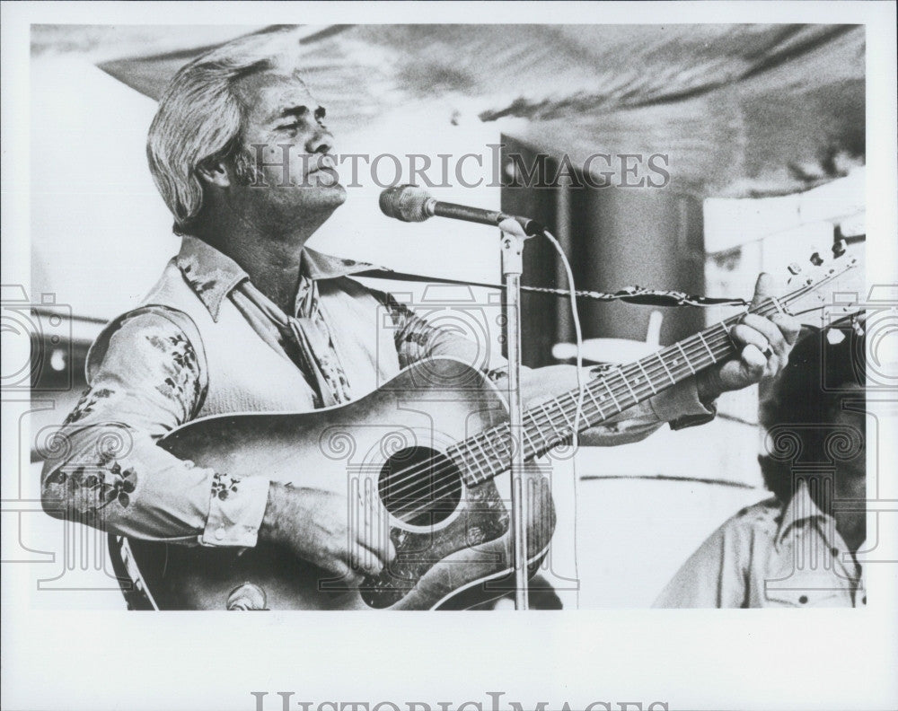 1989 Press Photo - Historic Images