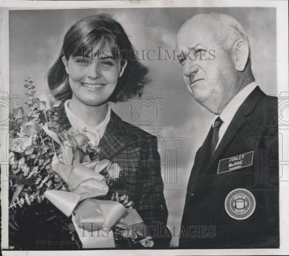 1964 Press Photo Linda Felber Named America&#39;s Junior Miss Of 1964 - Historic Images