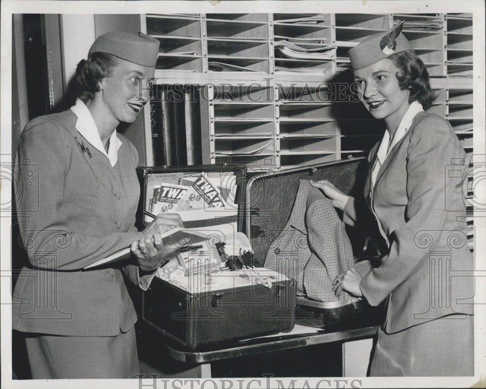 1958 Press Photo Phyllis Meakin, Helen Ralson of TWA at Logan Int;l Airport - Historic Images