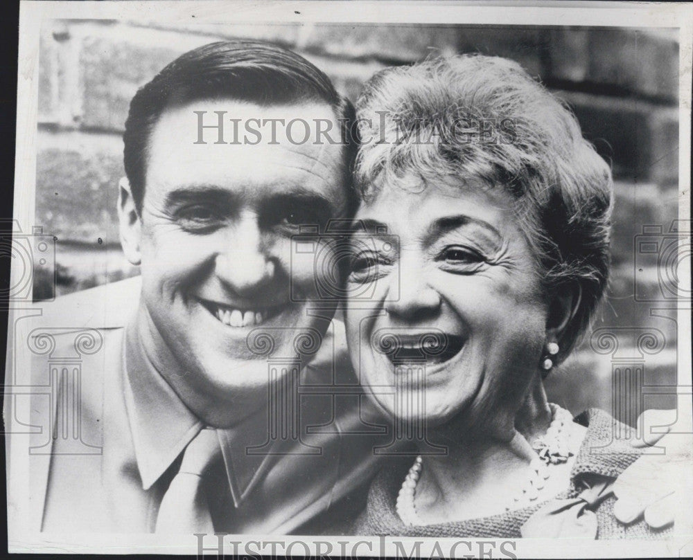 1968 Press Photo Veteran Actress Molly Picon. - Historic Images