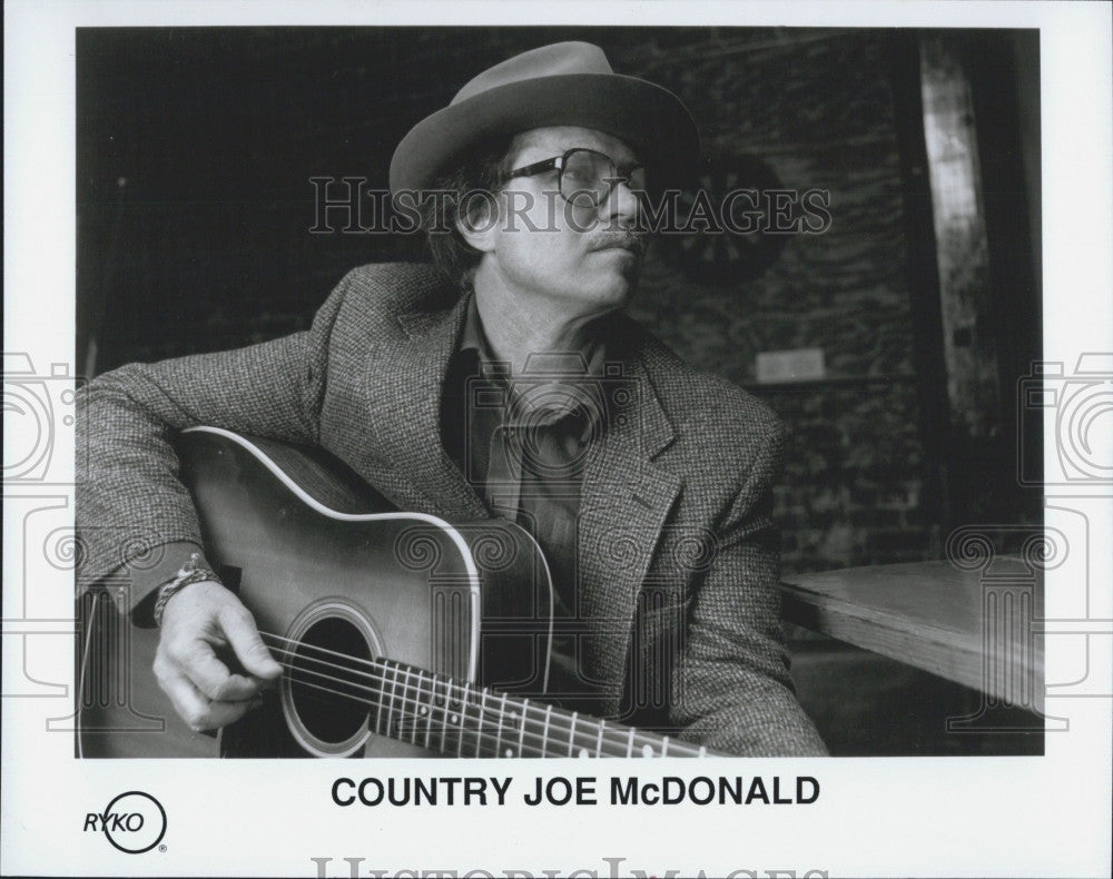 Press Photo Country Joe McDonald, Singer - Historic Images