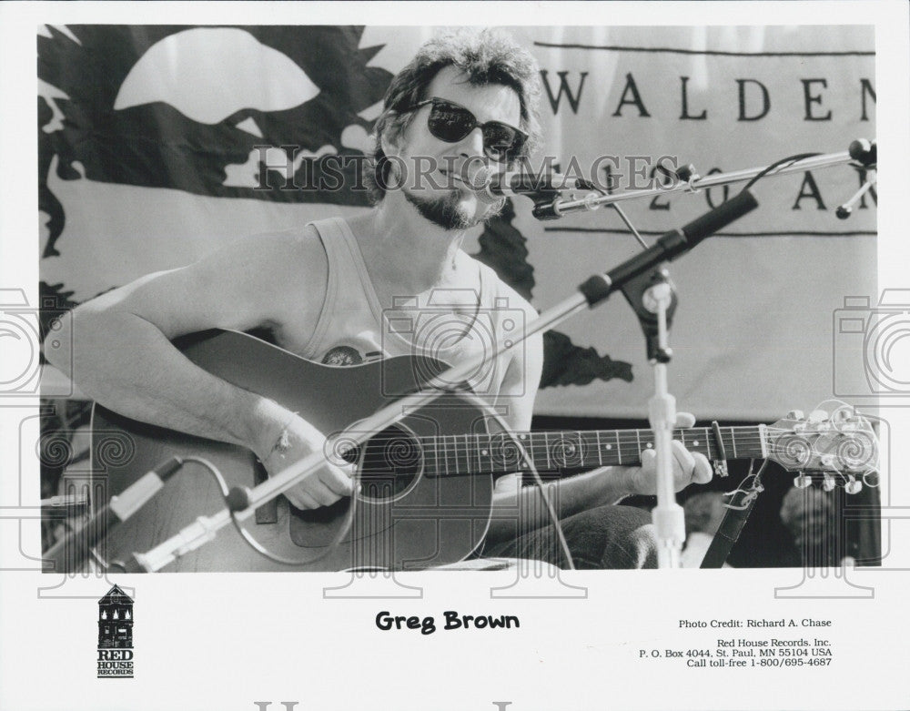 Press Photo Greg Brown - Historic Images