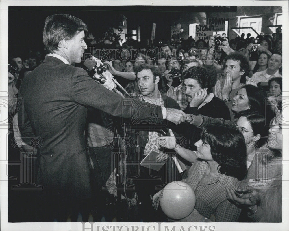 1979 Press Photo Governor Jerry Brown campaigning in Boston - Historic Images