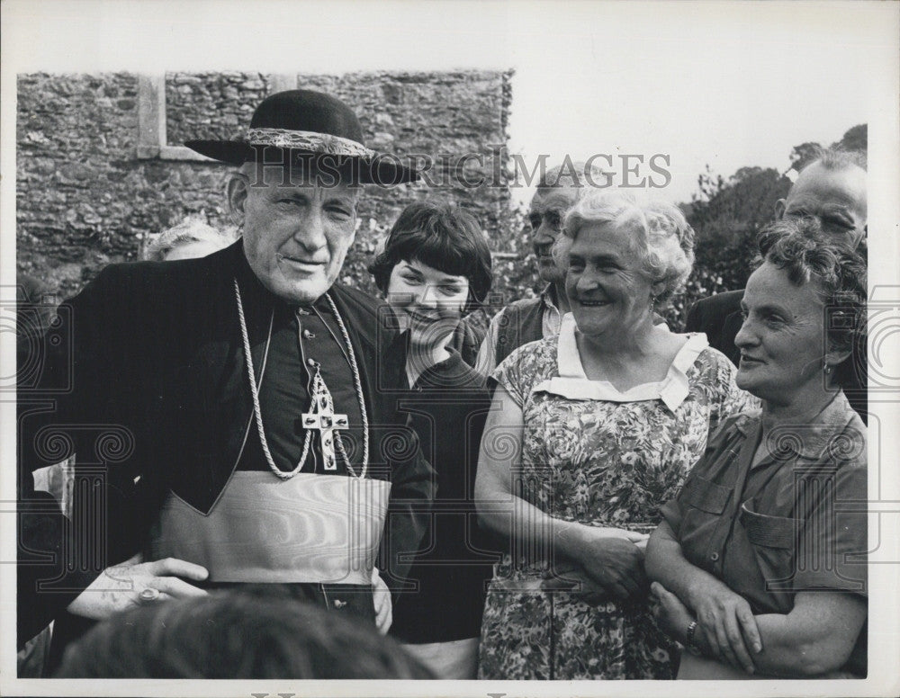 1965 Press Photo Cardinal Rushing in Ireland - Historic Images