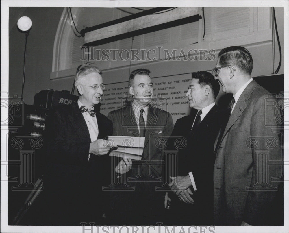 1954 Press Photo George Soefarrar, Ballantine, Hadler, Seifter at Statler Hotel - Historic Images