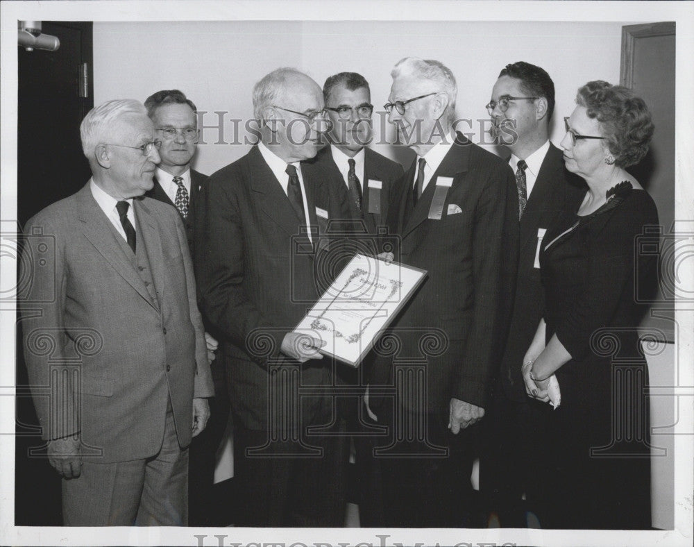 1957 Press Photo Hospital Officers Dr Richard Cattell President, Dr Hornor - Historic Images