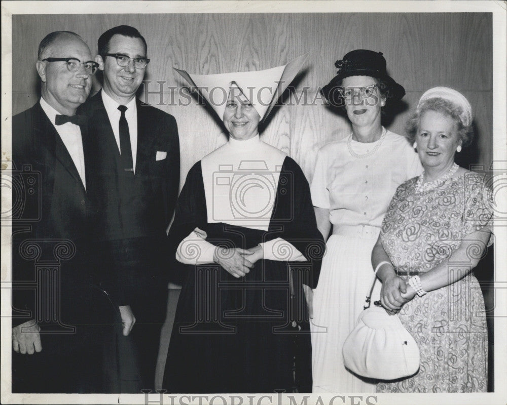 1963 Press Photo Mr. F. Brodil, W. Dempsey, Sister Cecilia, Mrs. M. Lawson - Historic Images