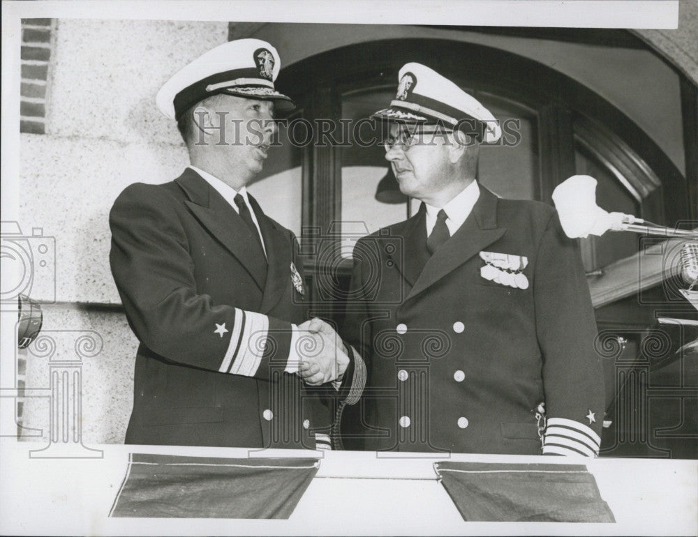 1955 Press Photo Rear Admiral Philip Snyder, Capt. William Howard - Historic Images